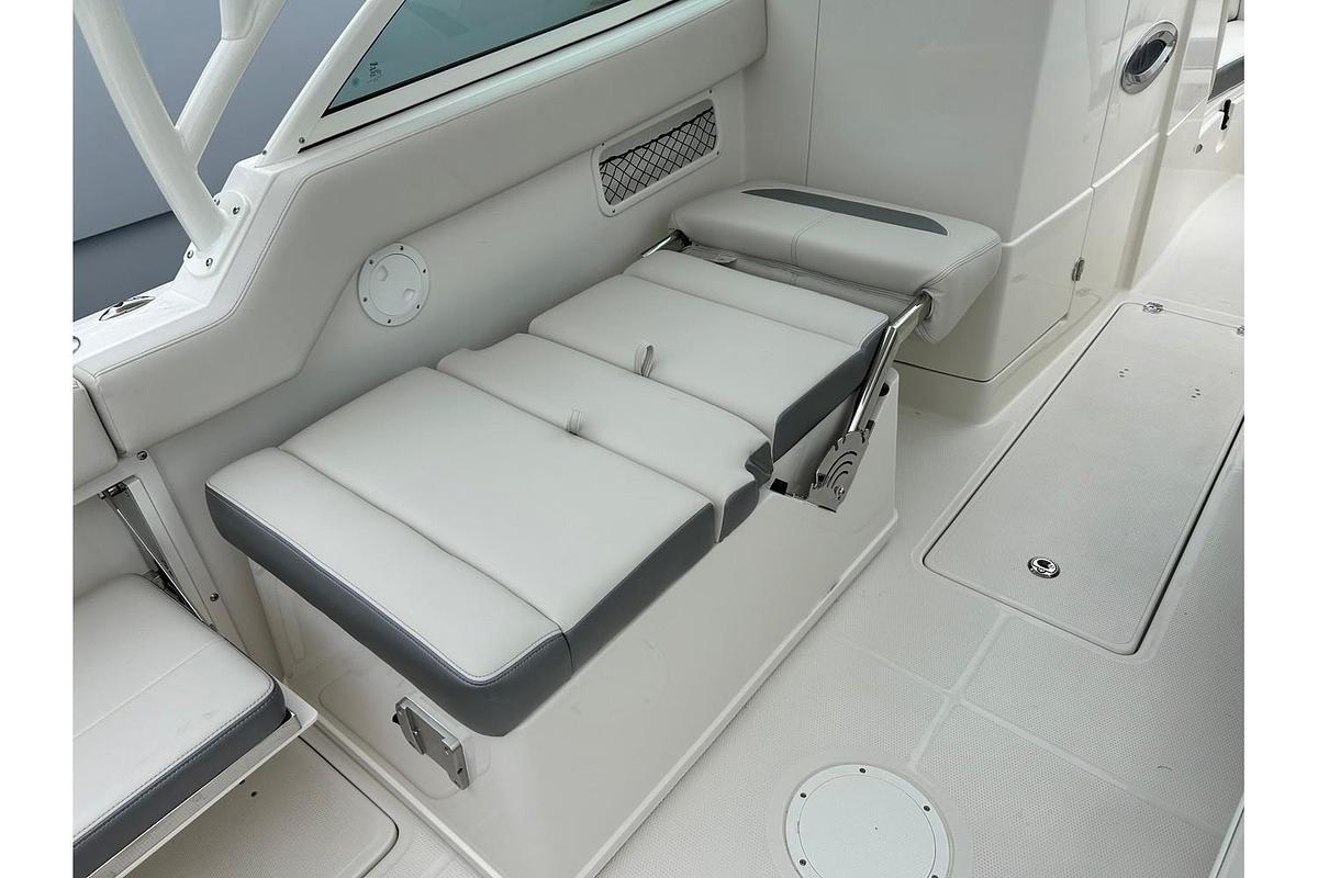 2025 Sailfish 245 DC