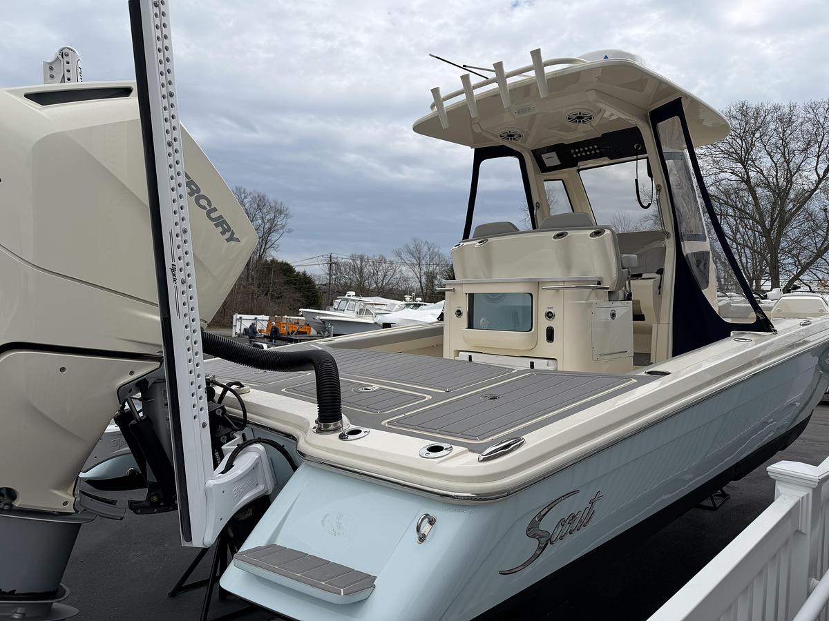 Used 2024 Scout 281 xss Carbon