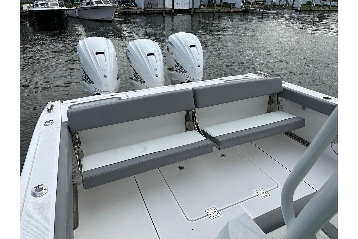 Used 2023 Everglades 395 Center Console