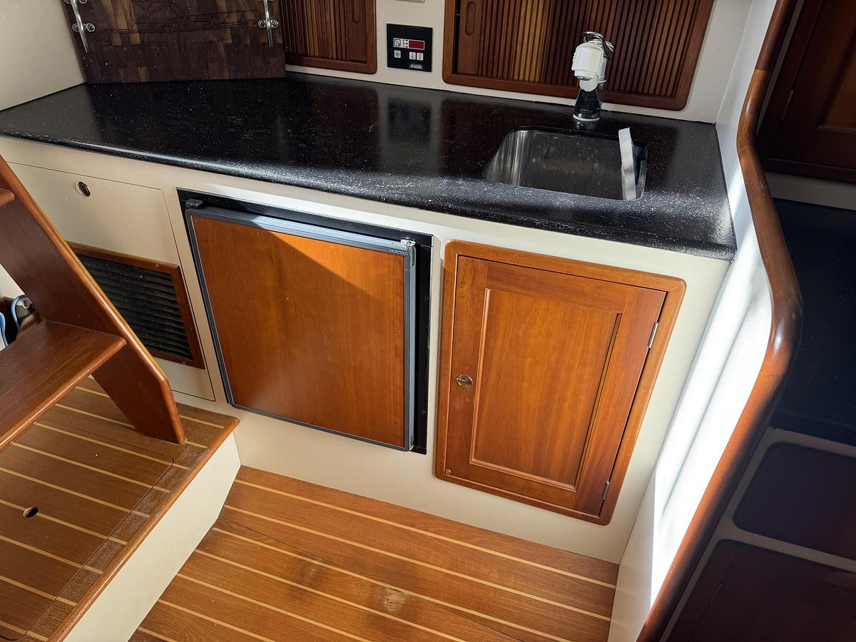 Used 2000 Littlel Harbor Whisper Jet 34