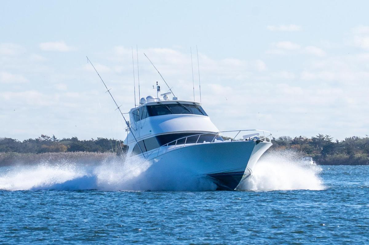 Used 2002 Viking 61 Enclosed Bridge