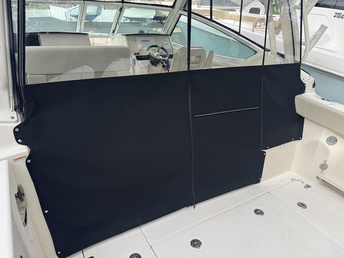 Used 2023 Boston Whaler 280 Vantage