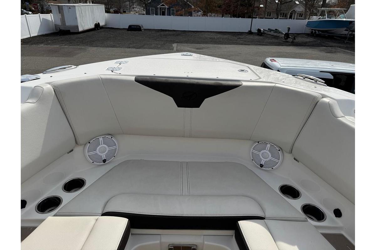 Used 2022 Sailfish 276 DC