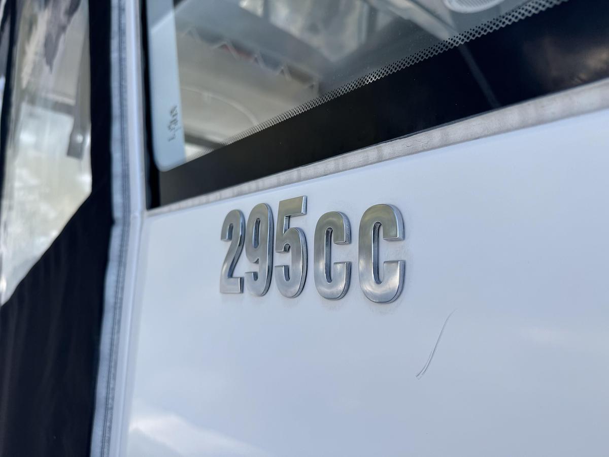 Used 2019 Everglades 295 Center Console