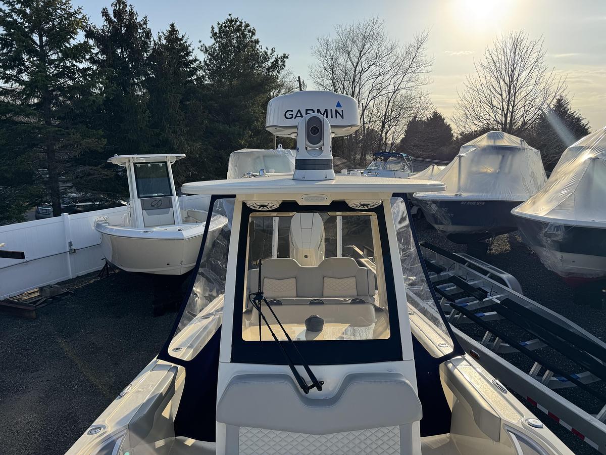 Used 2024 Scout 281 xss Carbon