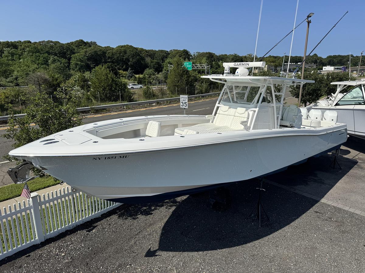 Used 2021 Invincible 390 Open CC