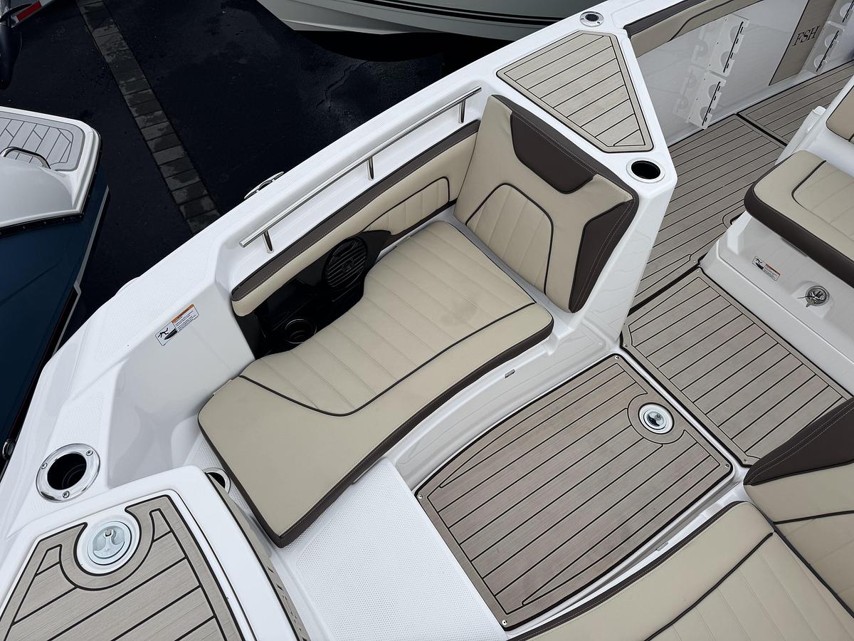 Used 2026 Yamaha Boats 255 FSH Sport H