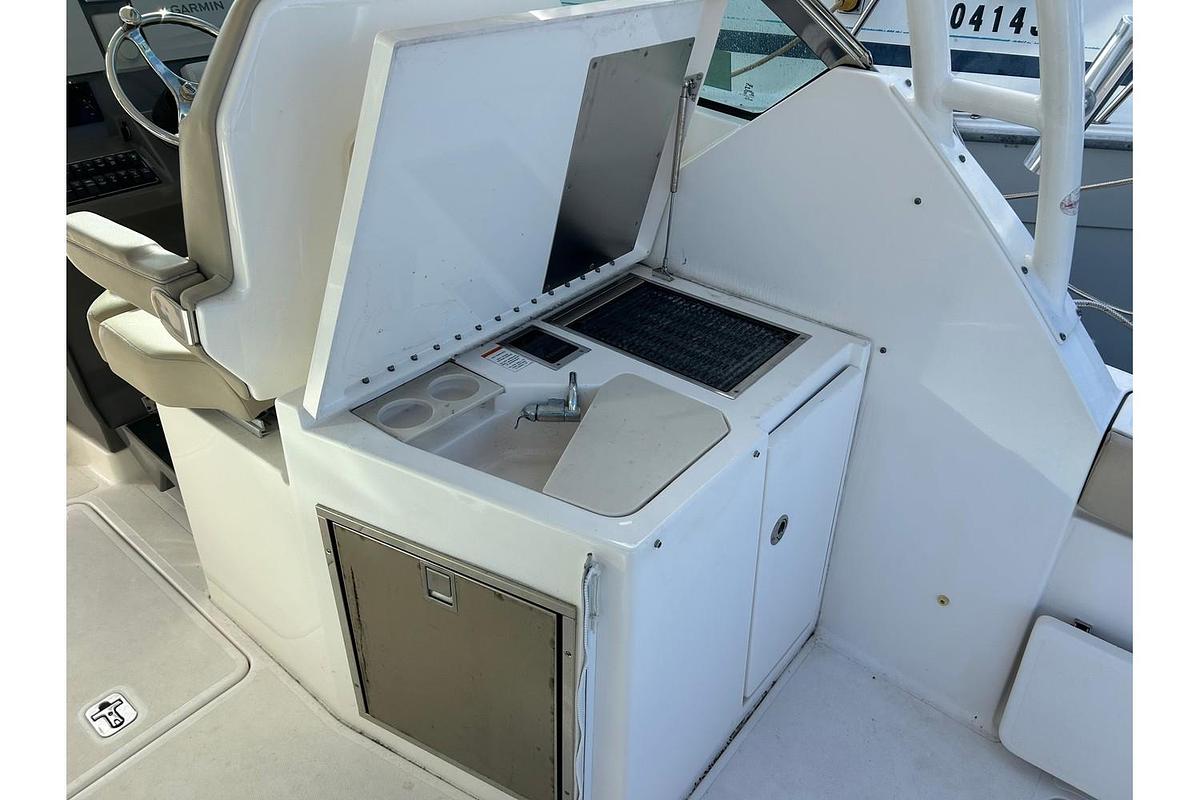 Used 2015 Pursuit DC 325 Dual Console