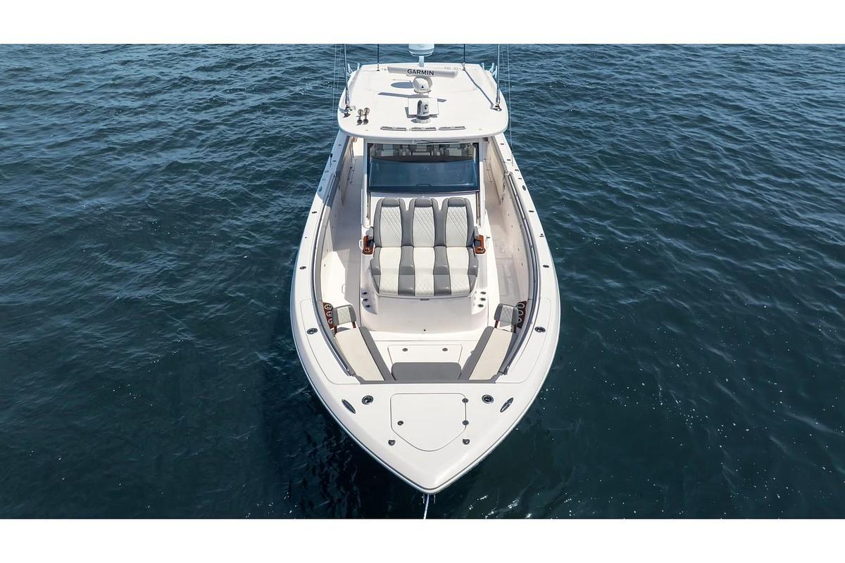 Used 2023 Everglades 455