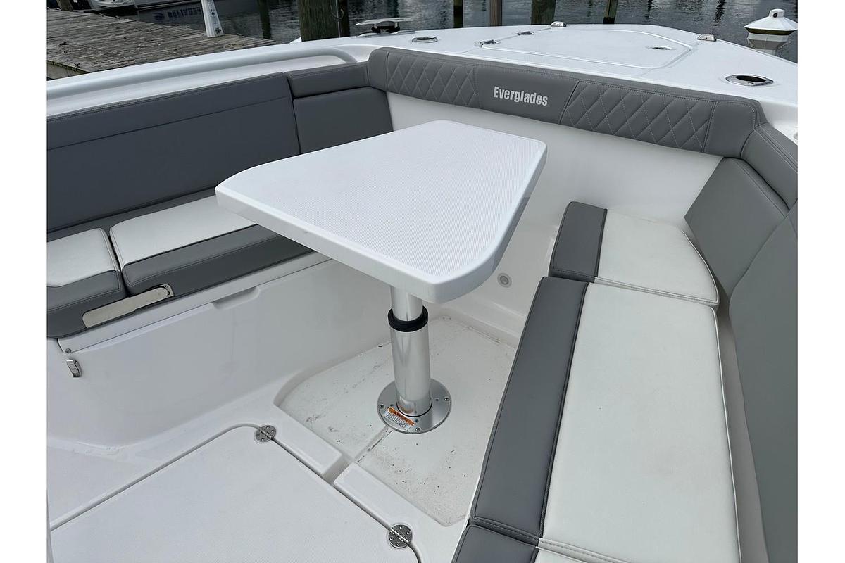 Used 2023 Everglades 395 Center Console