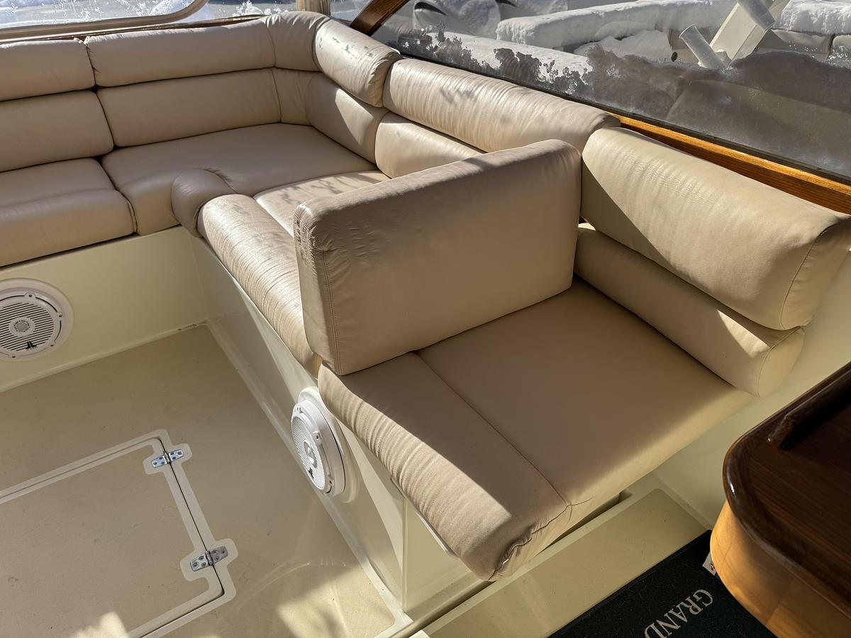 Used 2000 Littlel Harbor Whisper Jet 34