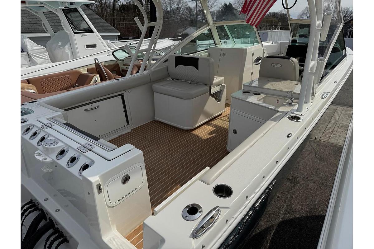 Used 2022 Sailfish 276 DC