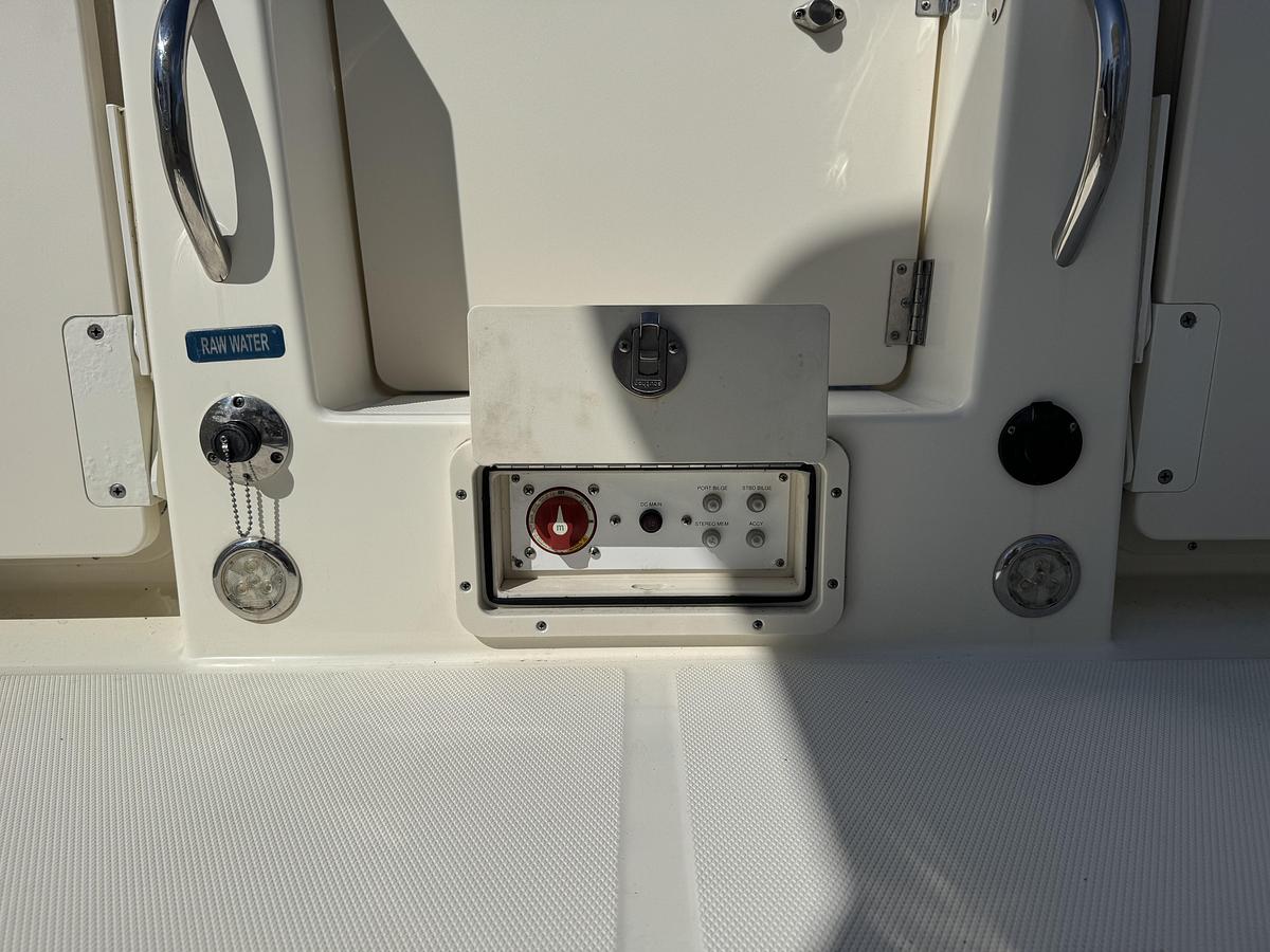 Used 2016 World Cat 255DC