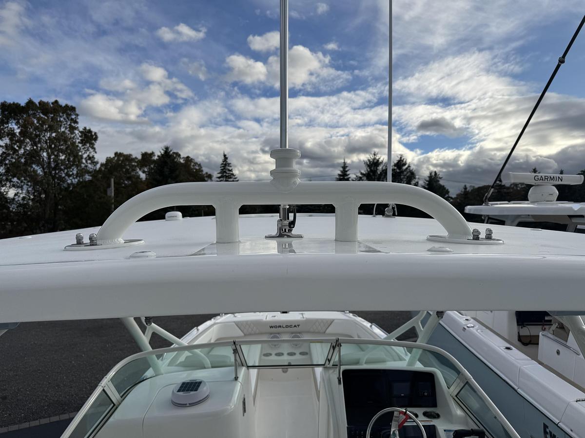 2026 World Cat 230SD