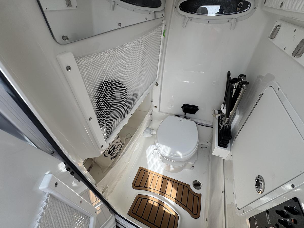 Used 2025 Sea Hunt Ultra 265SE