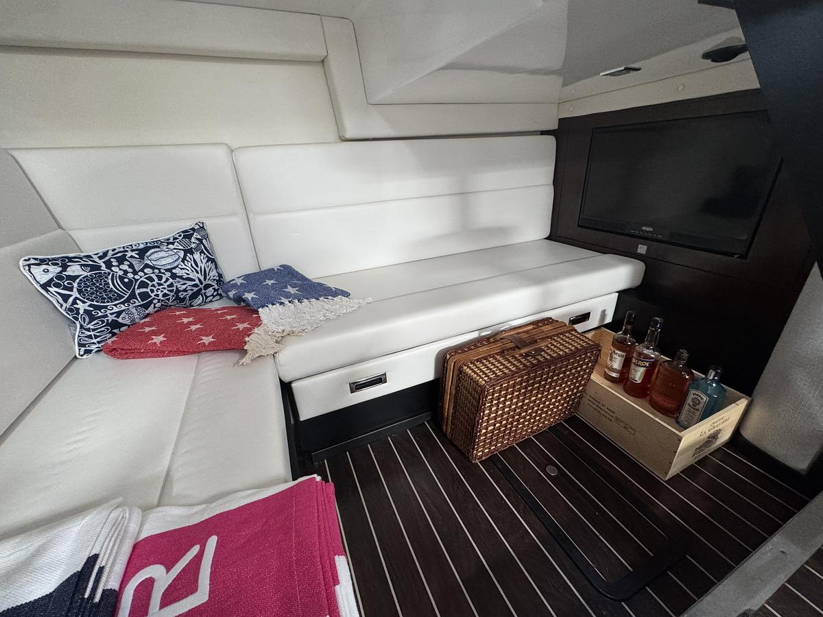 Used 2018 Monterey 355 Sport Yacht