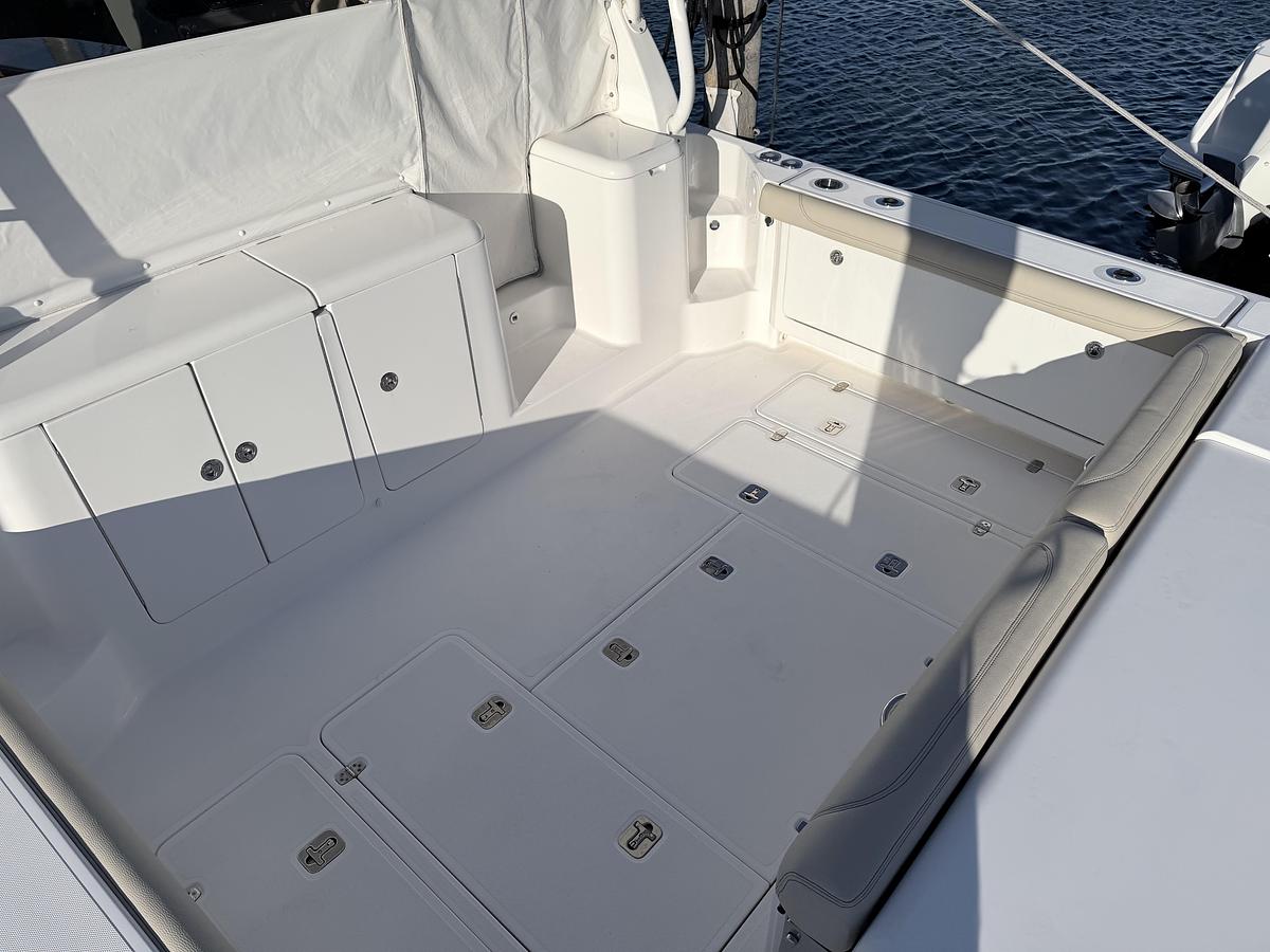 Used 2020 Pursuit OS 385 Offshore