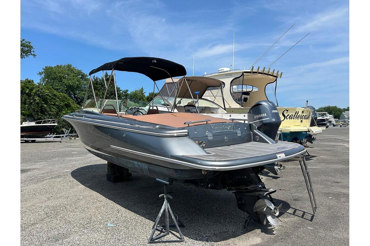 Used 2019 Chris Craft 27 Corsair