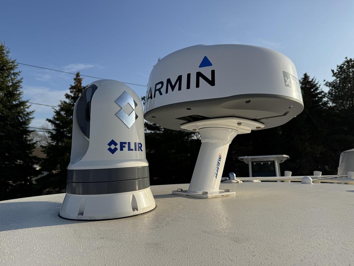 Used 2024 Scout 281 xss Carbon