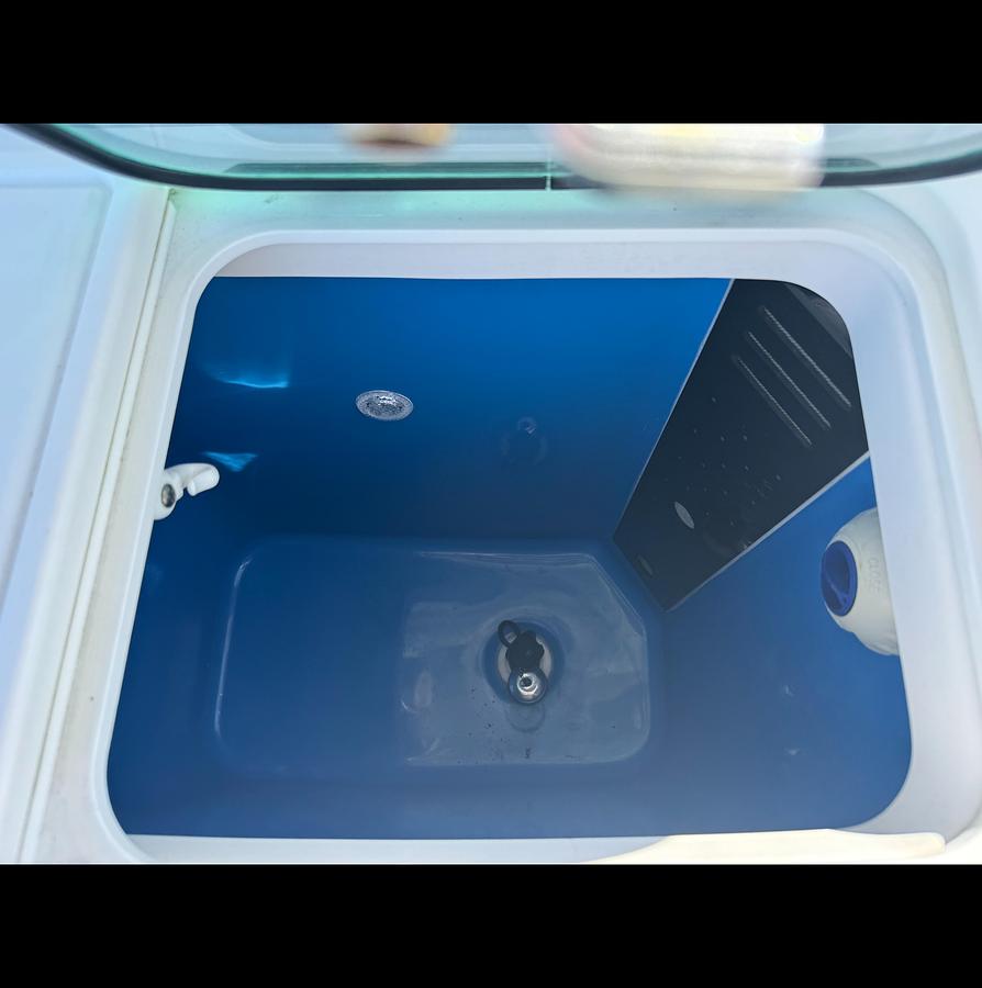 Used 2019 Everglades 273 Center Console