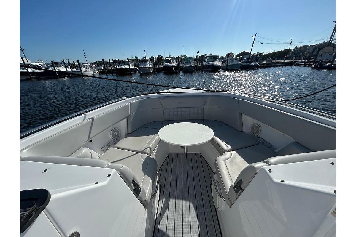 Used 2019 Everglades 340DC