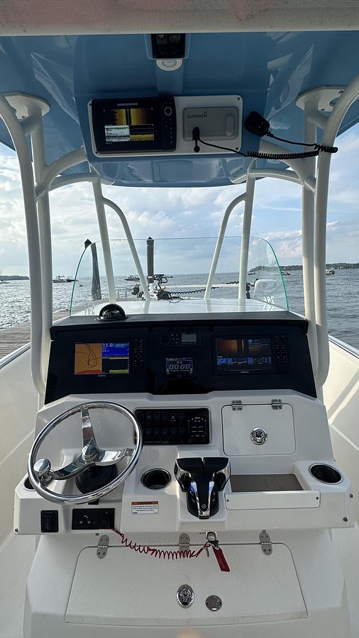 Used 2022 Sailfish 242 CC