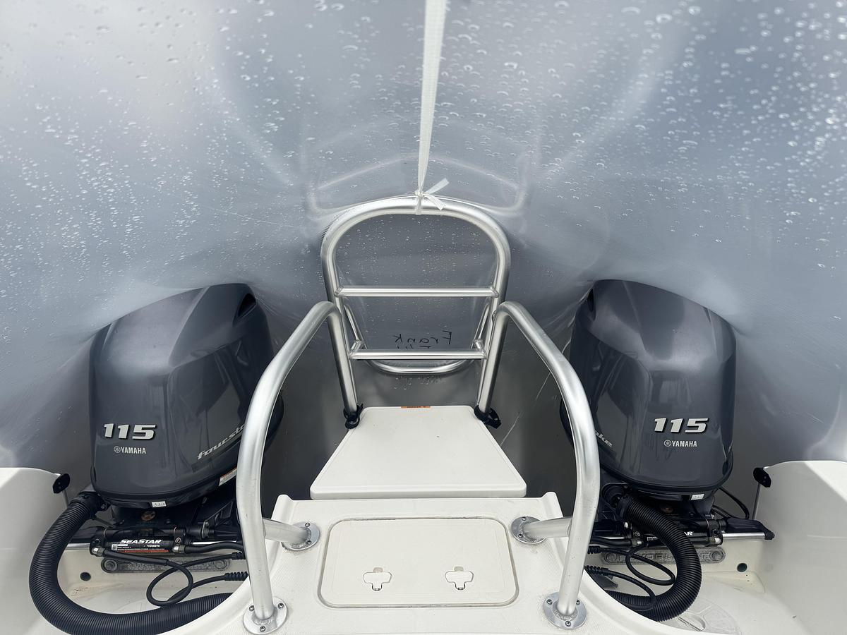 Used 2023 World Cat 230SD