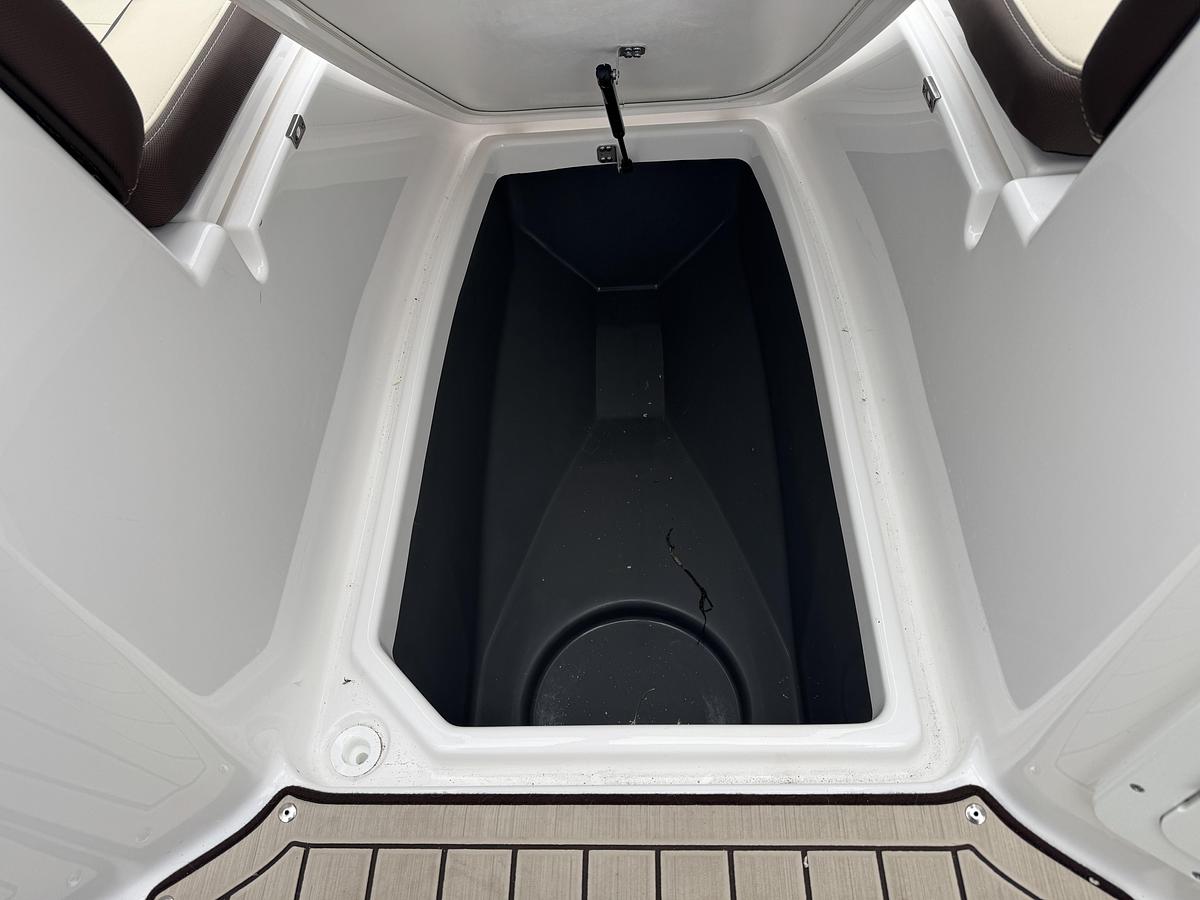 Used 2026 Yamaha Boats 255 FSH Sport H