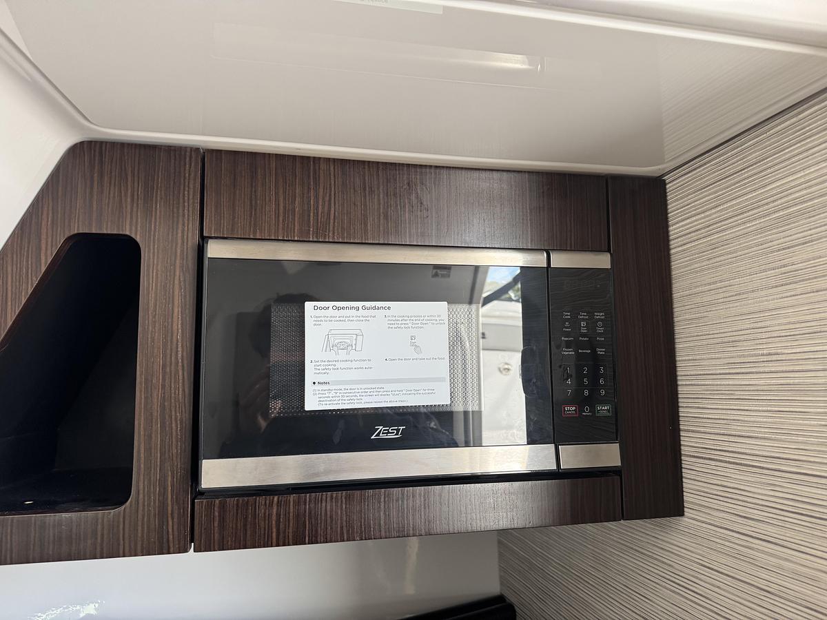 2026 Everglades 367CX