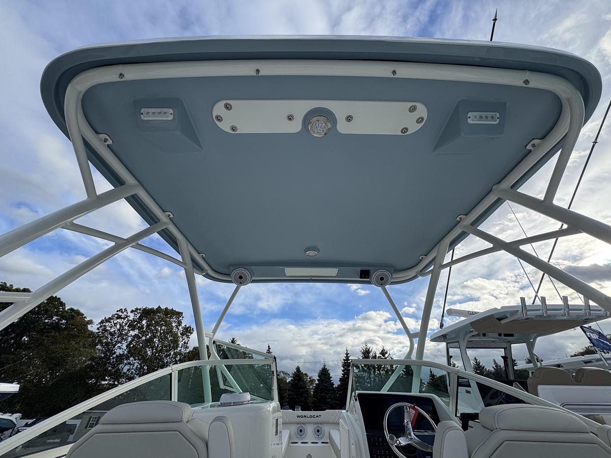 2026 World Cat 230SD