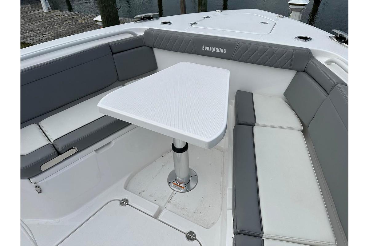 Used 2023 Everglades 395 Center Console