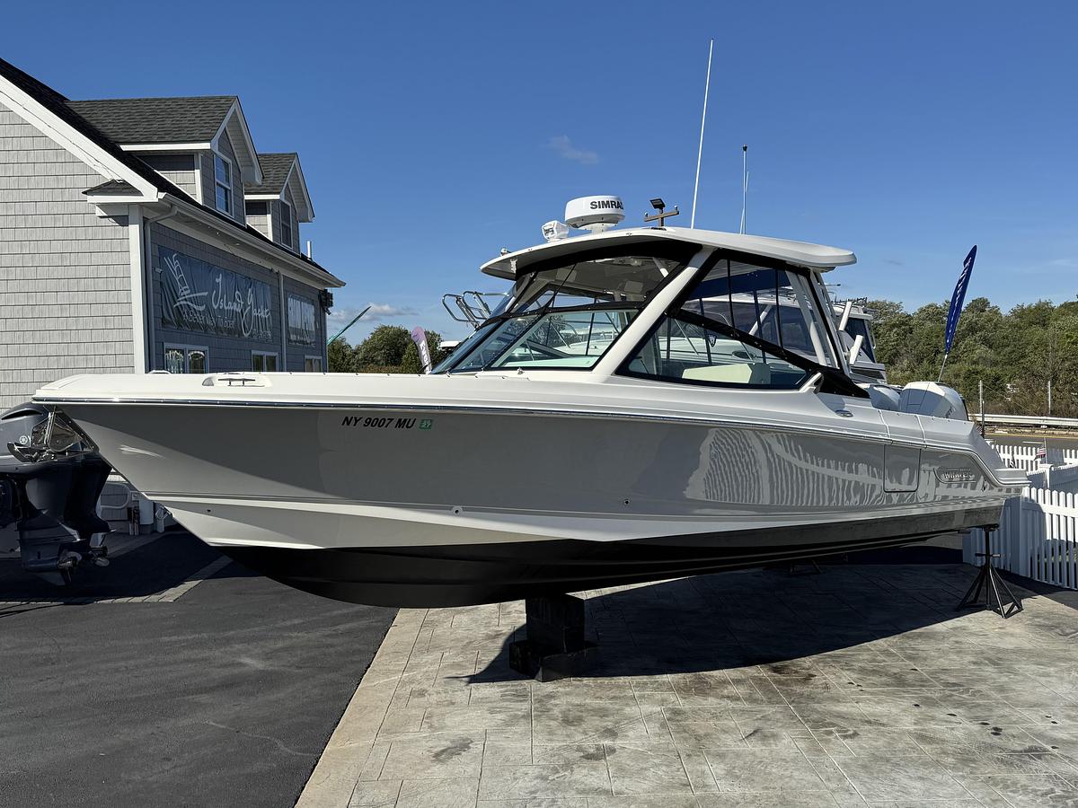 Used 2023 Boston Whaler 280 Vantage