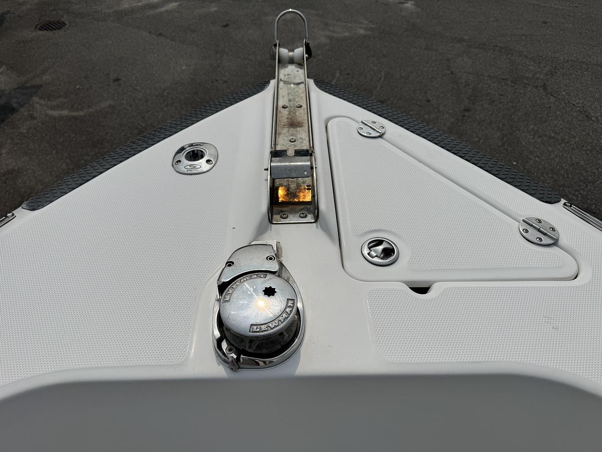 Used 2007 Everglades 260CC