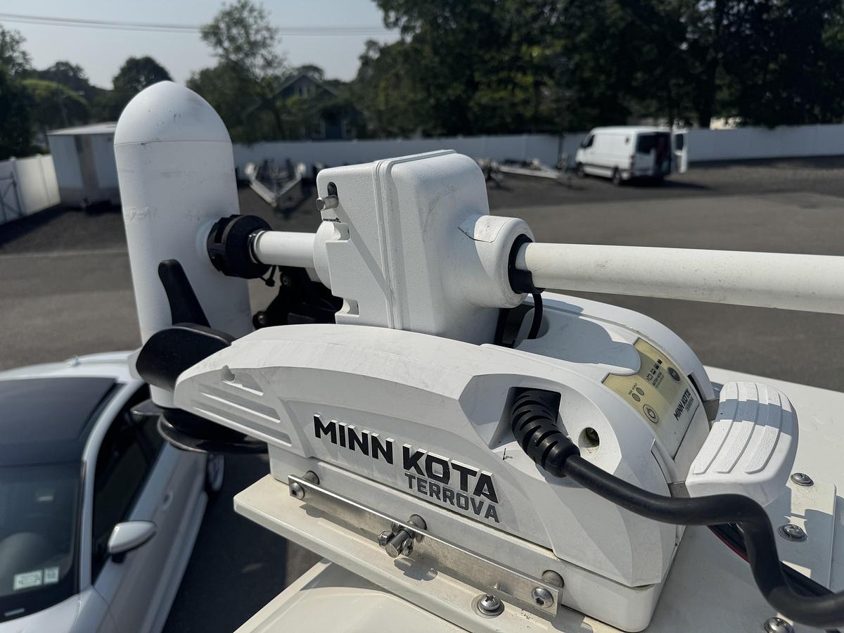 Used 2017 Sailfish 325 DC