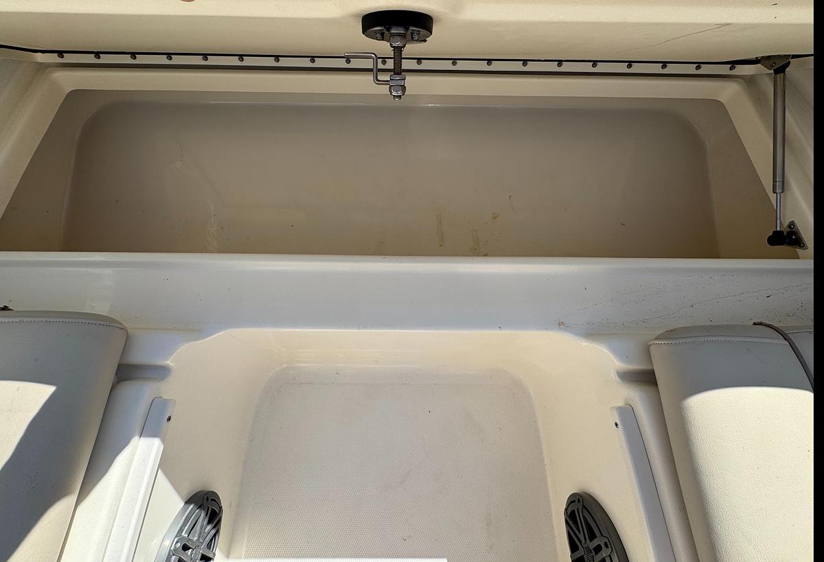 Used 2016 World Cat 255DC