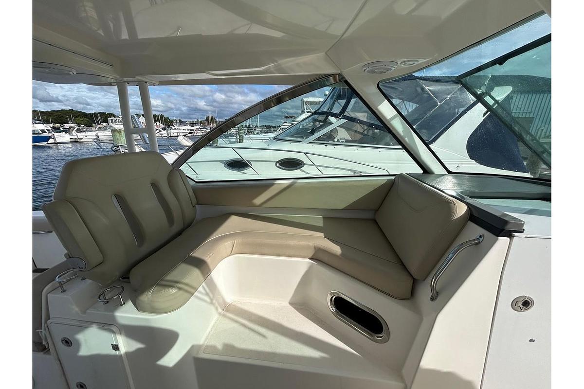 Used 2015 Pursuit DC 325 Dual Console