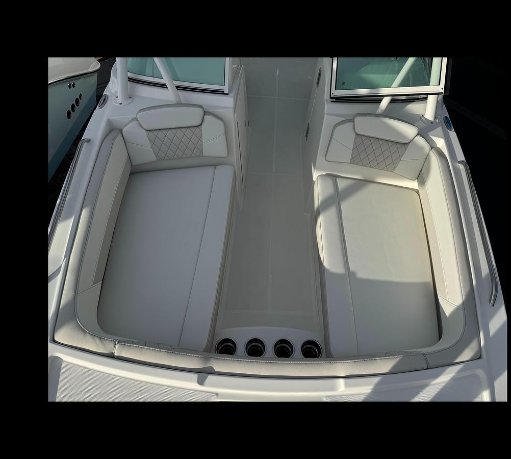 2026 World Cat 230SD