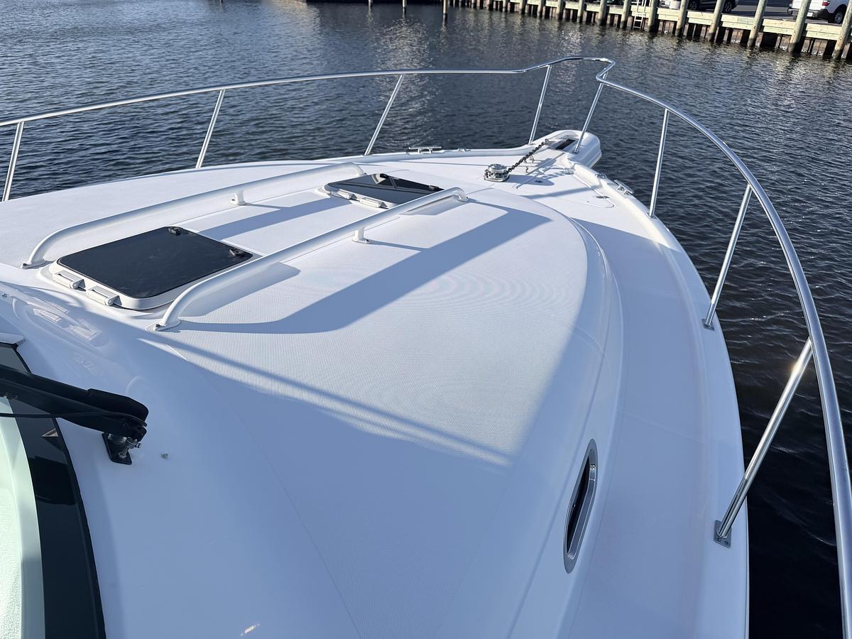 Used 2020 Pursuit OS 385 Offshore