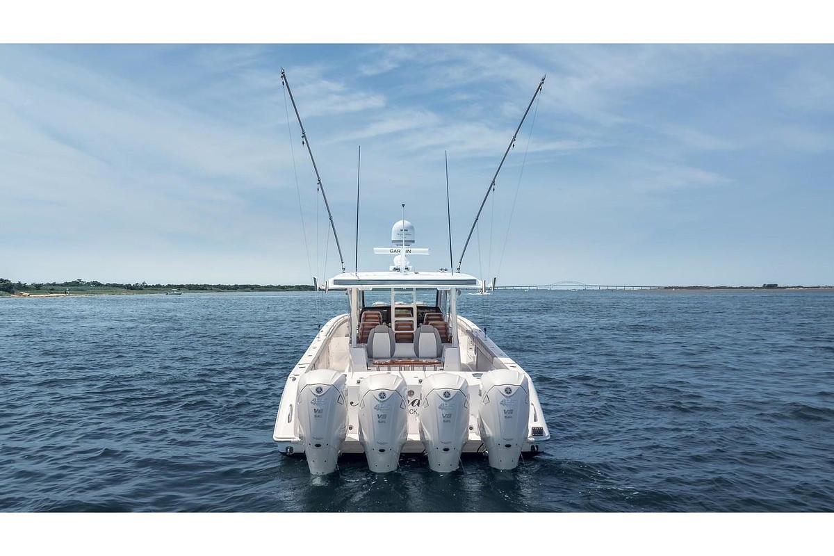 Used 2023 Everglades 455