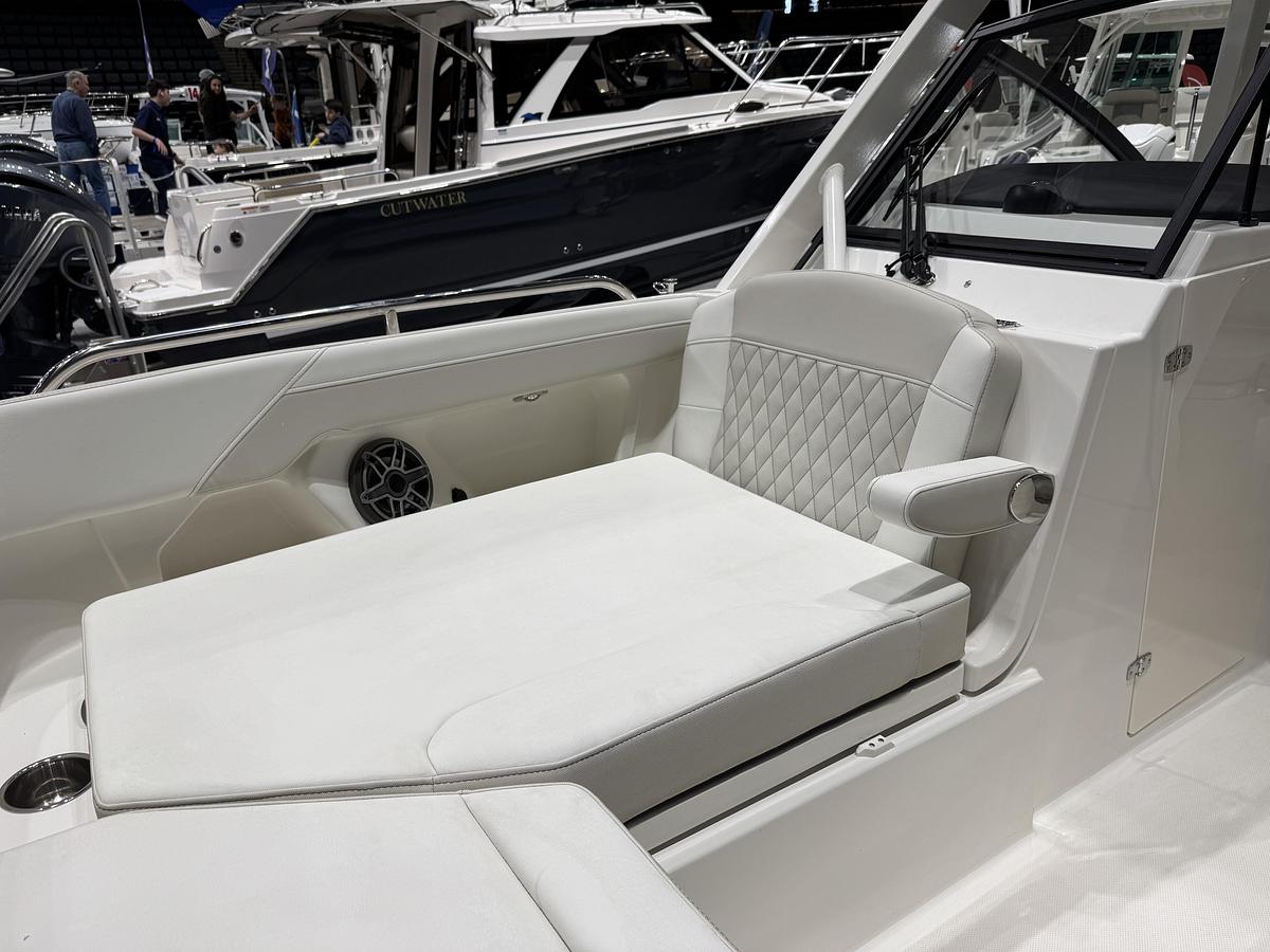 2026 World Cat 265DC-X