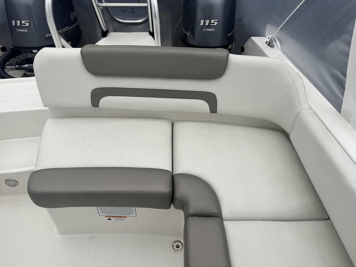 Used 2023 World Cat 230SD