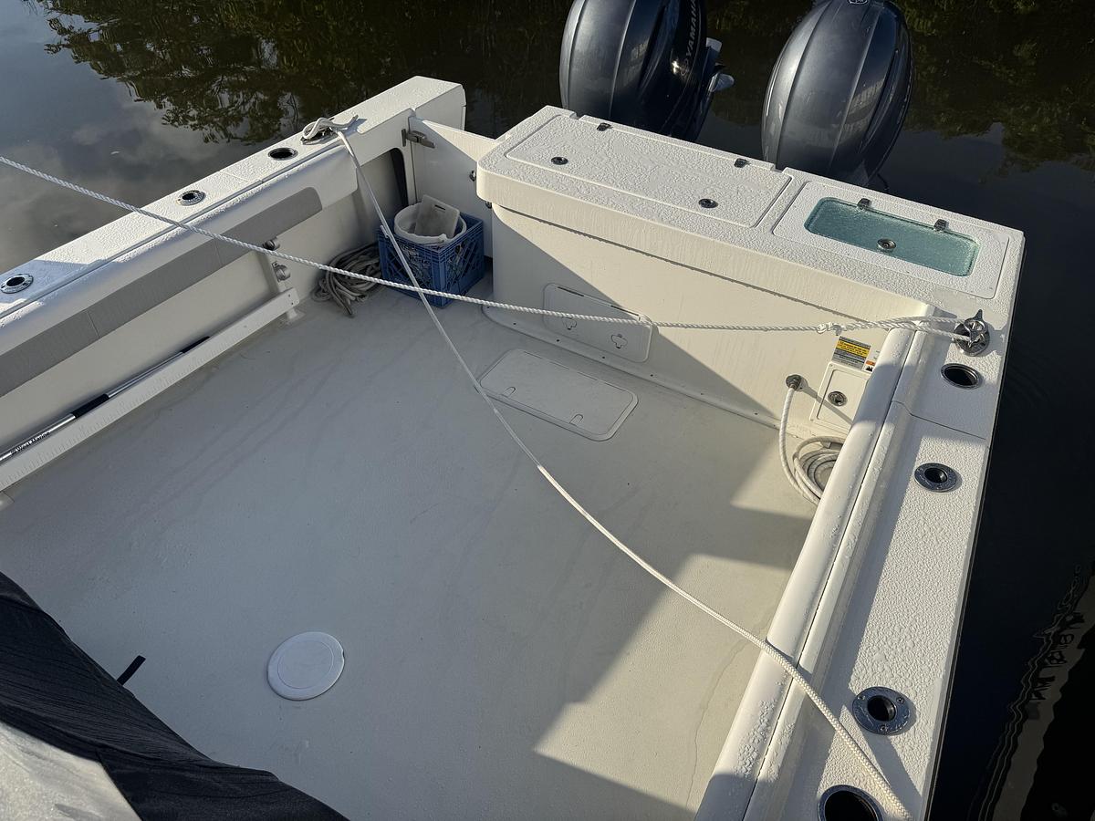 Used 2021 Parker 2501 XLD