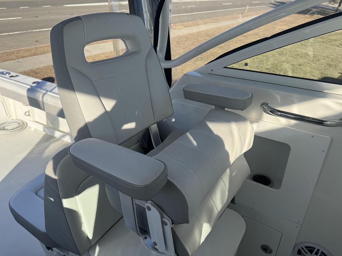 Used 2021 Parker 2510 XLD