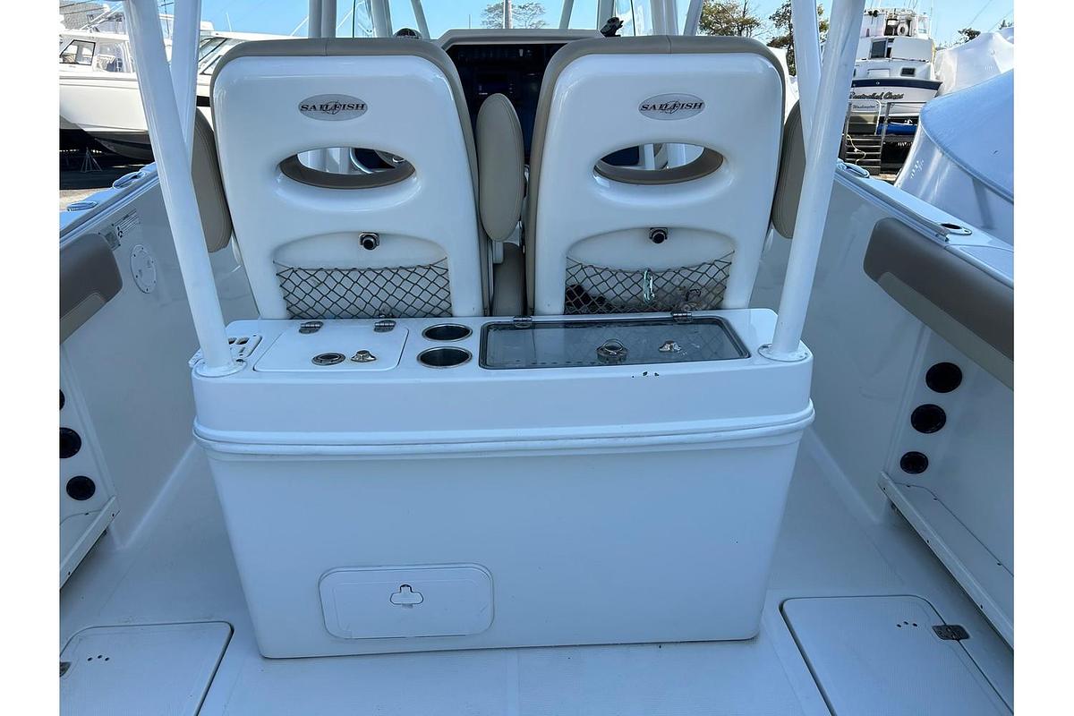 Used 2018 Sailfish 290 CC