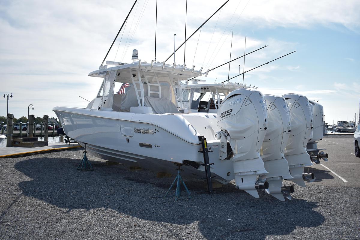 Used 2024 Everglades 395CC