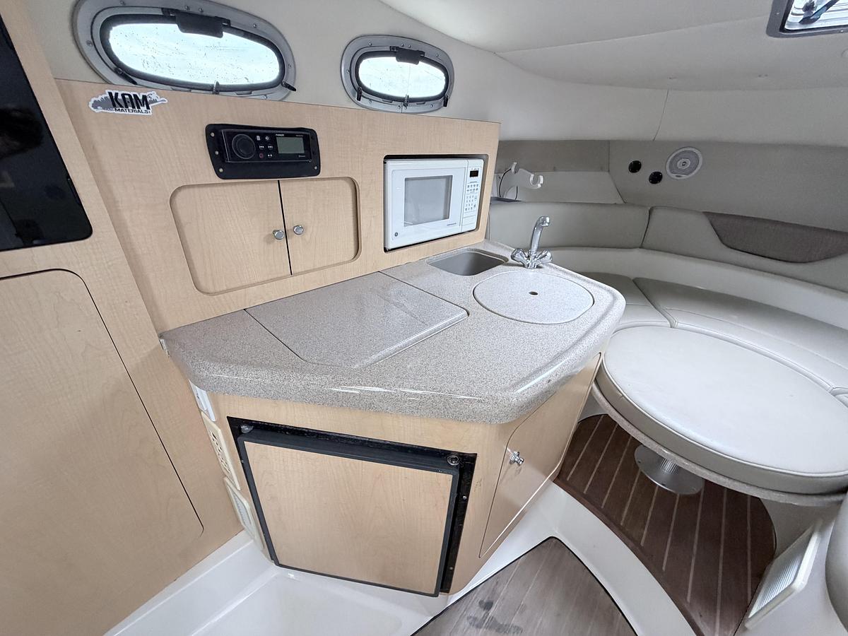 Used 2002 Boston Whaler 295 Conquest