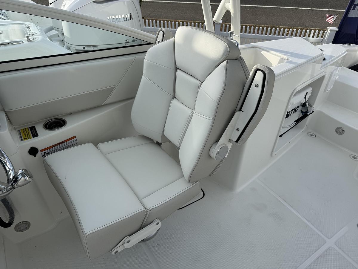 2026 World Cat 230SD