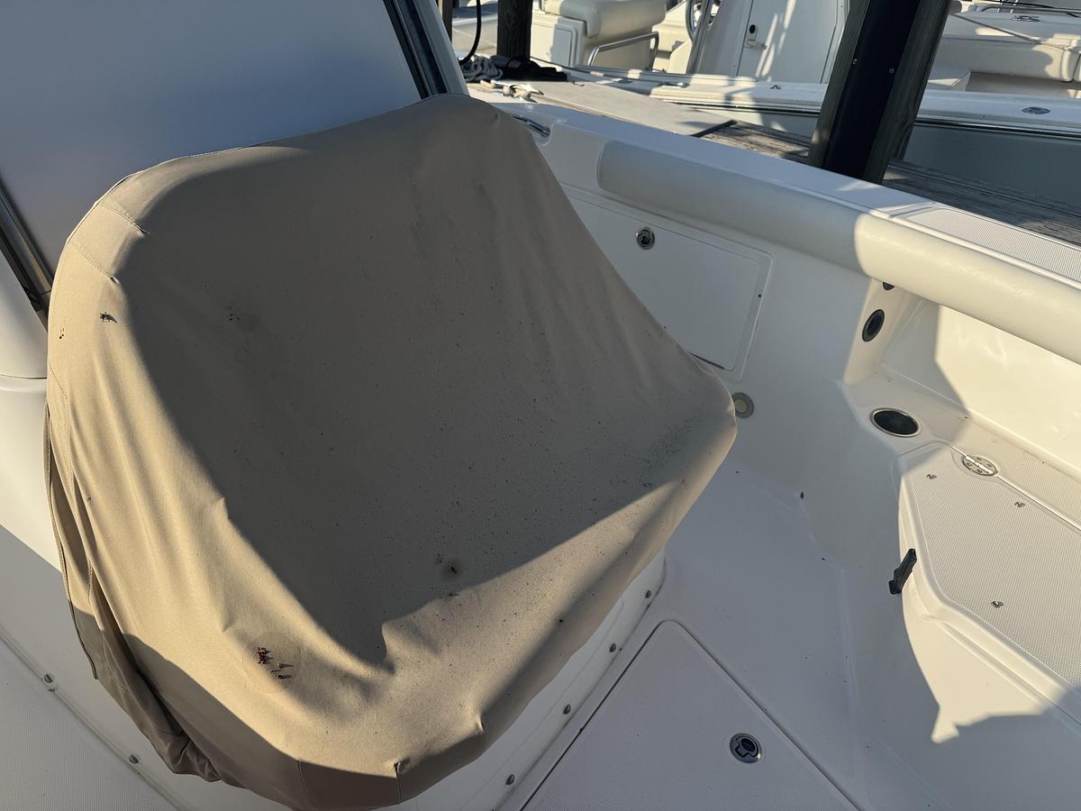 Used 2016 Everglades 255cc