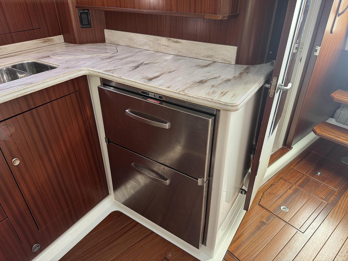 Used 2020 Pursuit 385OS