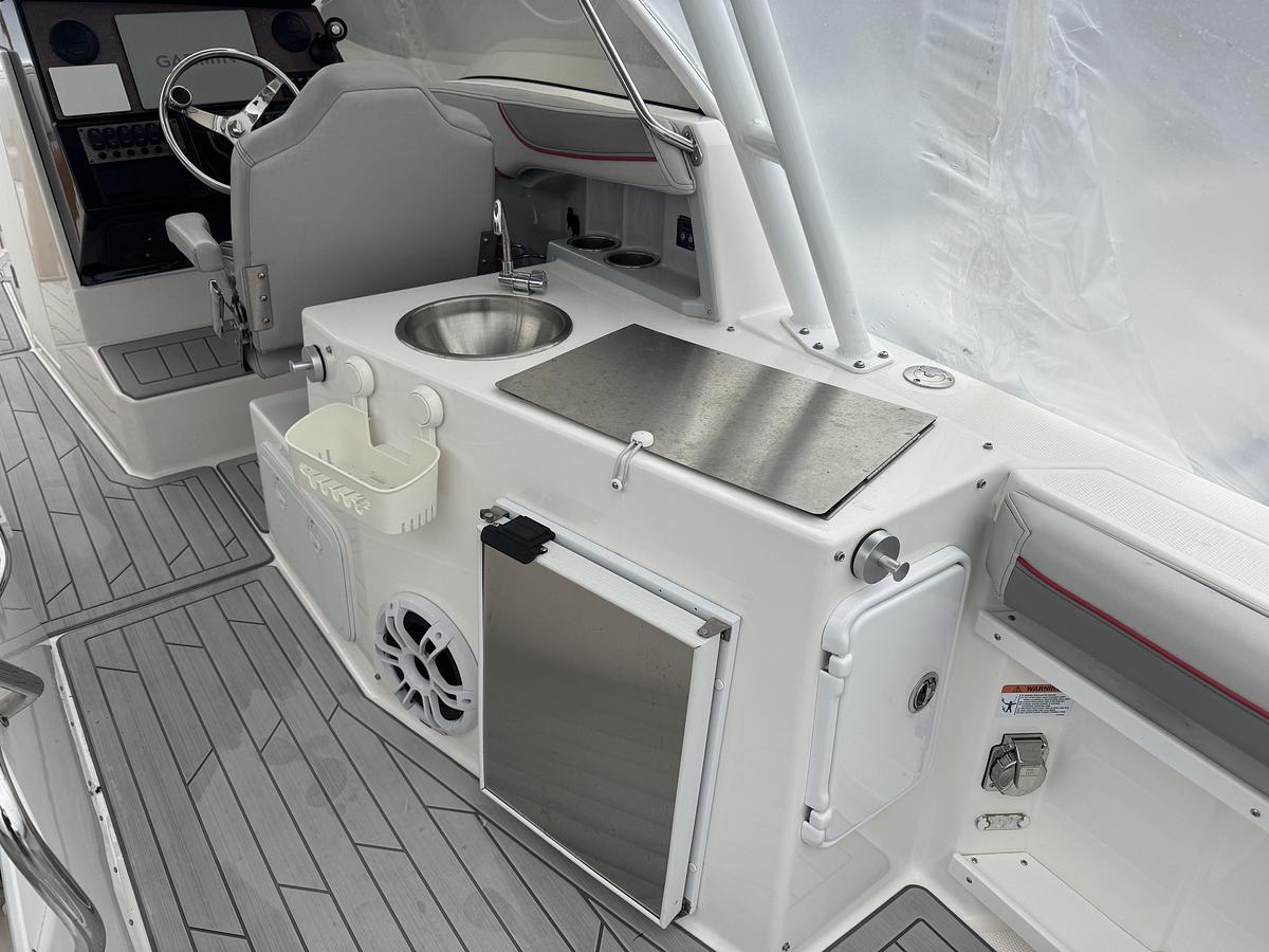 Used 2023 Solara S-250DC